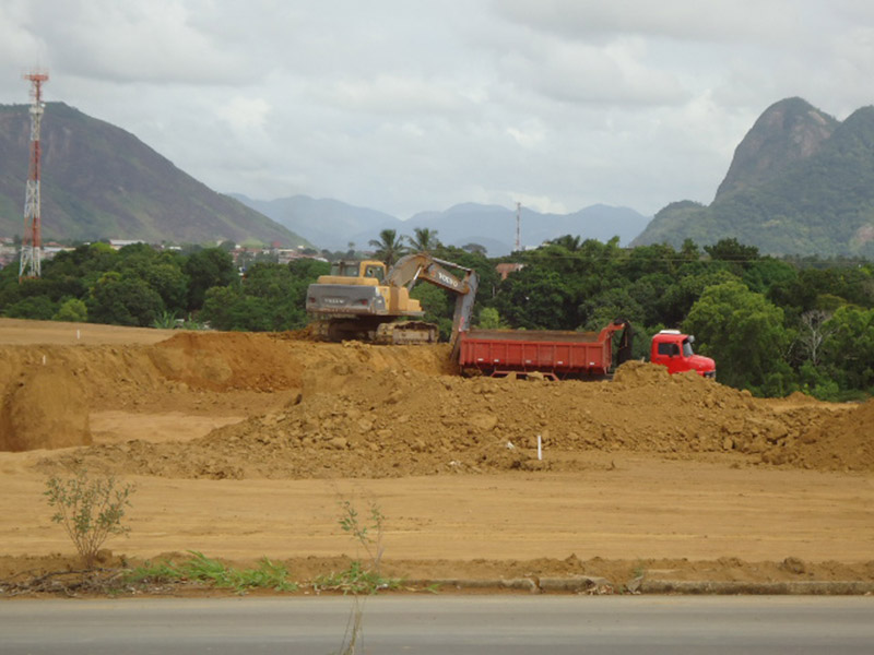 Terraplanagem do loteamento